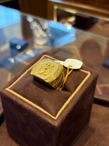 Heavy Square Face Gold Gents Ring – Suhagan Abhushan